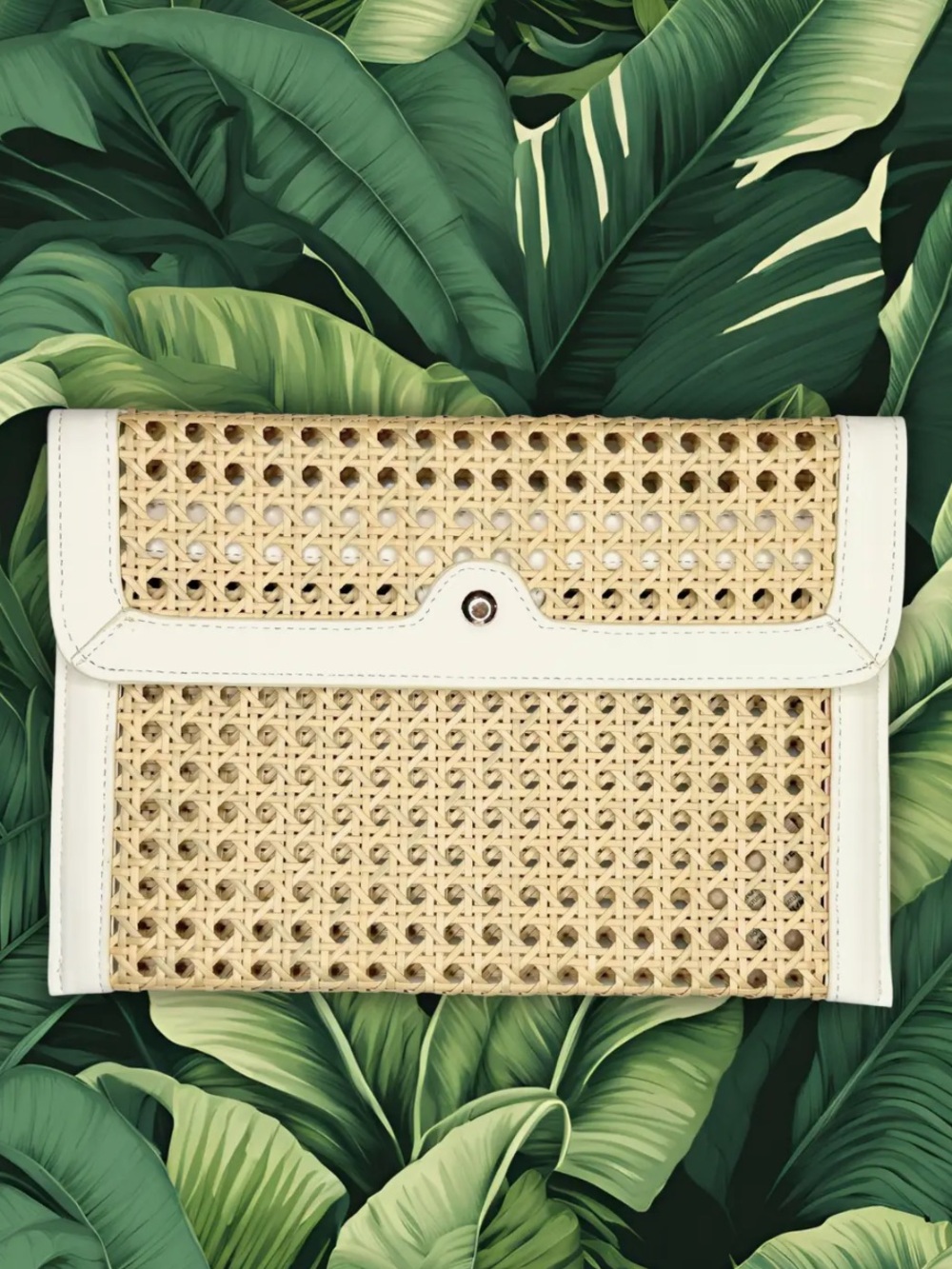 Woven Rattan Cream Clutch – Stylish Summer Handbag